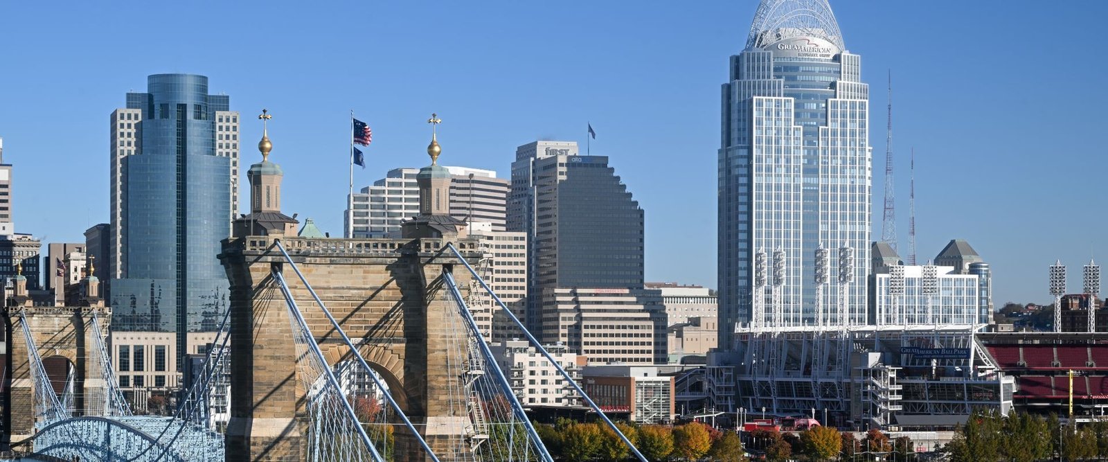 Downtown Cincinnati, Ohio skyline and the John A. Roebling Suspension Bridge over the Ohio River